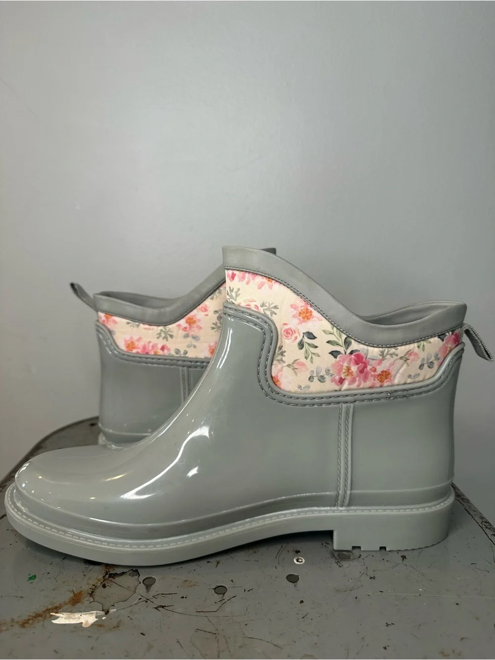 NIB Easy spirit x Martha Stewart light green sprinkle rain boots size 9M